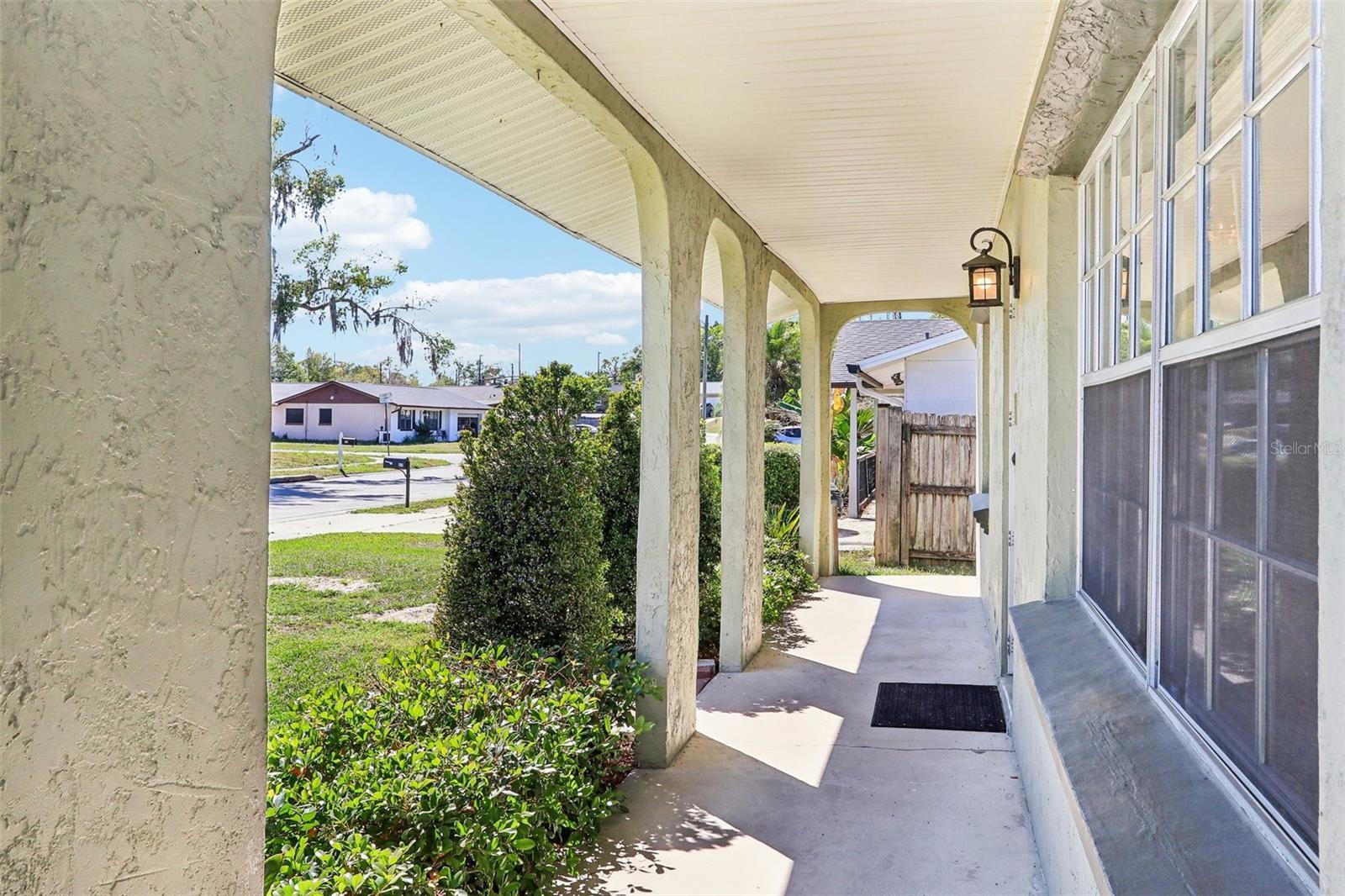 Property Photo: 118 Shomate Drive FL 32750