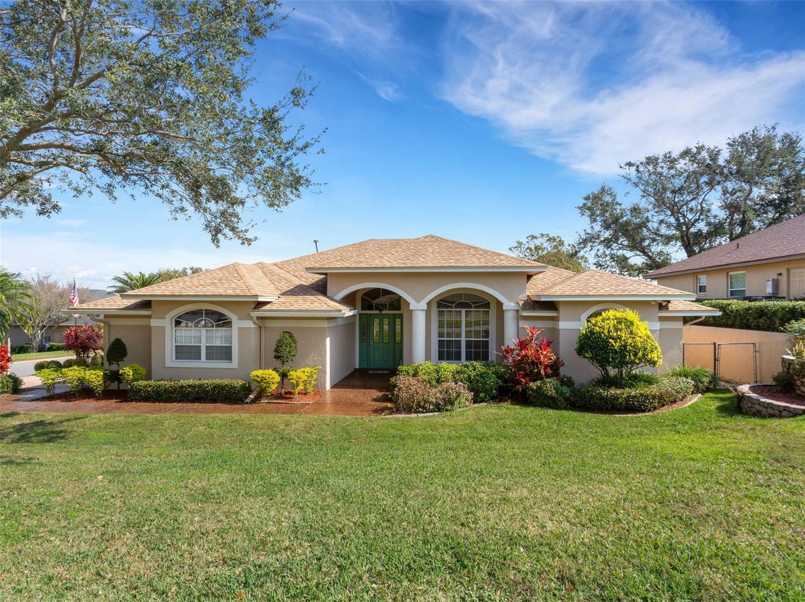 Property Photo: 324 Lake Mariam Boulevard FL 33884