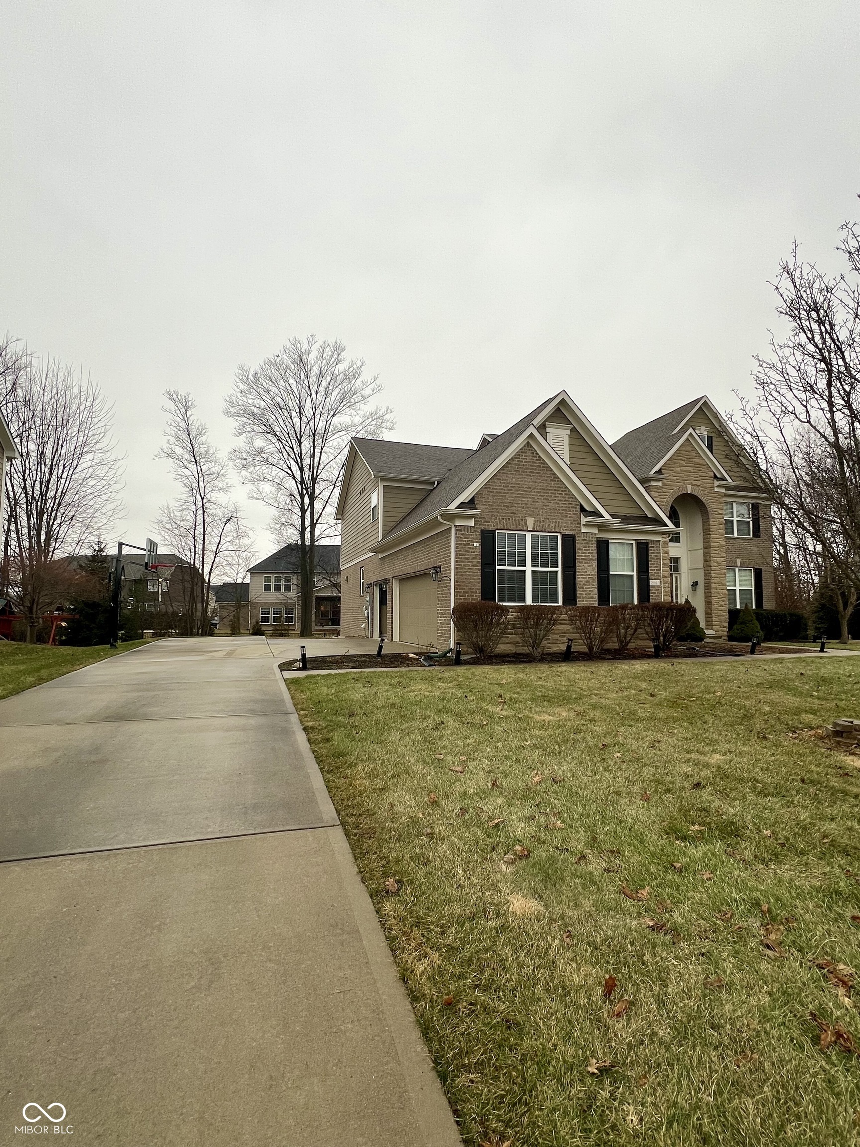 Property Photo:  2504 Fawn Bluff Court  IN 46077 