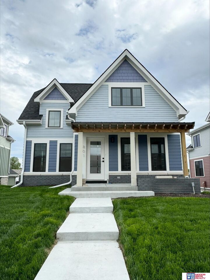 Property Photo: 801 Penrose Drive NE 68521