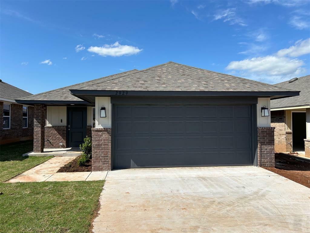 Property Photo:  2929 NW 196th Place  OK 73012 