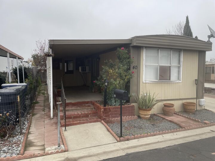 560 E Pleasant Avenue Spc. 40  Tulare CA 93274 photo