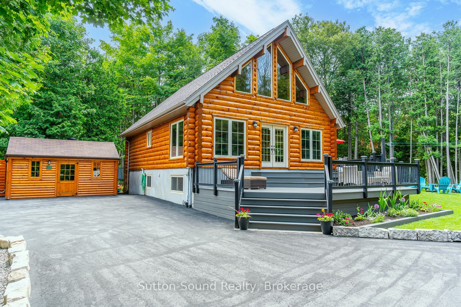 Property Photo:  20 Sandy Pines Tr  ON N0H 2G0 