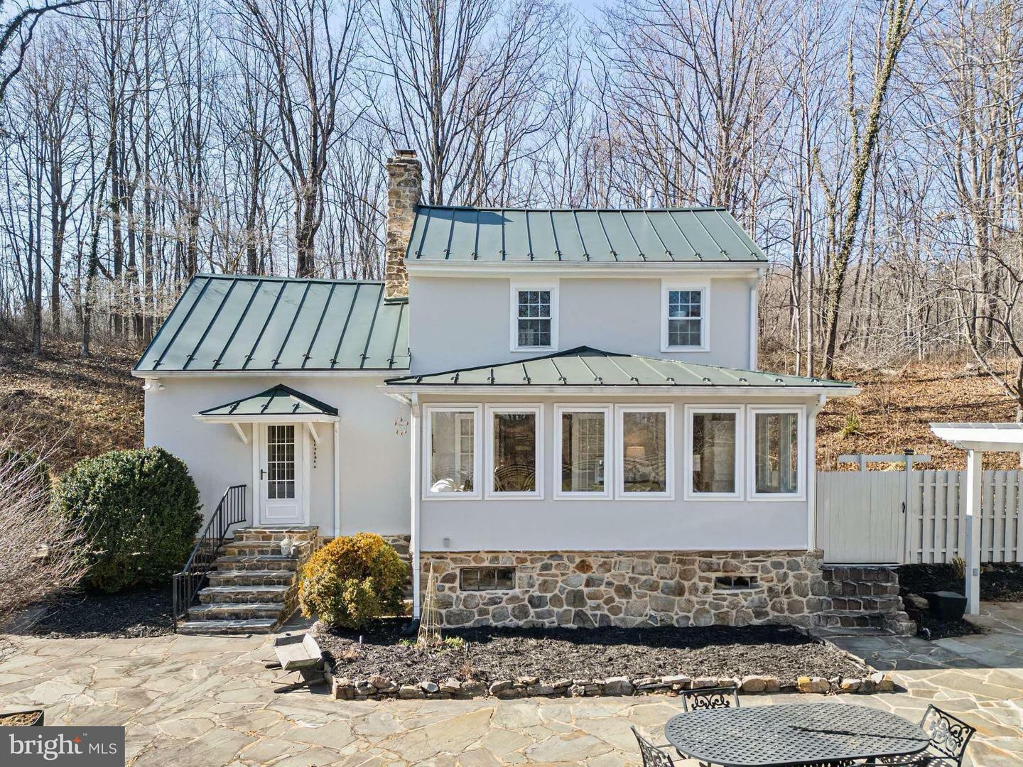 Property Photo: 3396 Cobbler Mountain Road VA 20144