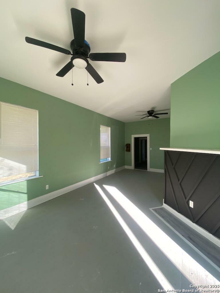 Property Photo:  431 Dunning Ave  TX 78210 