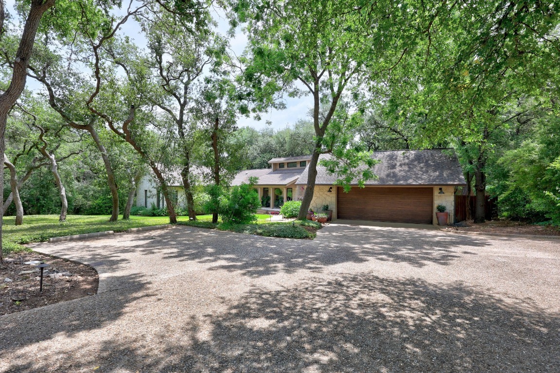 Property Photo: 1509 Easy Street TX 78746