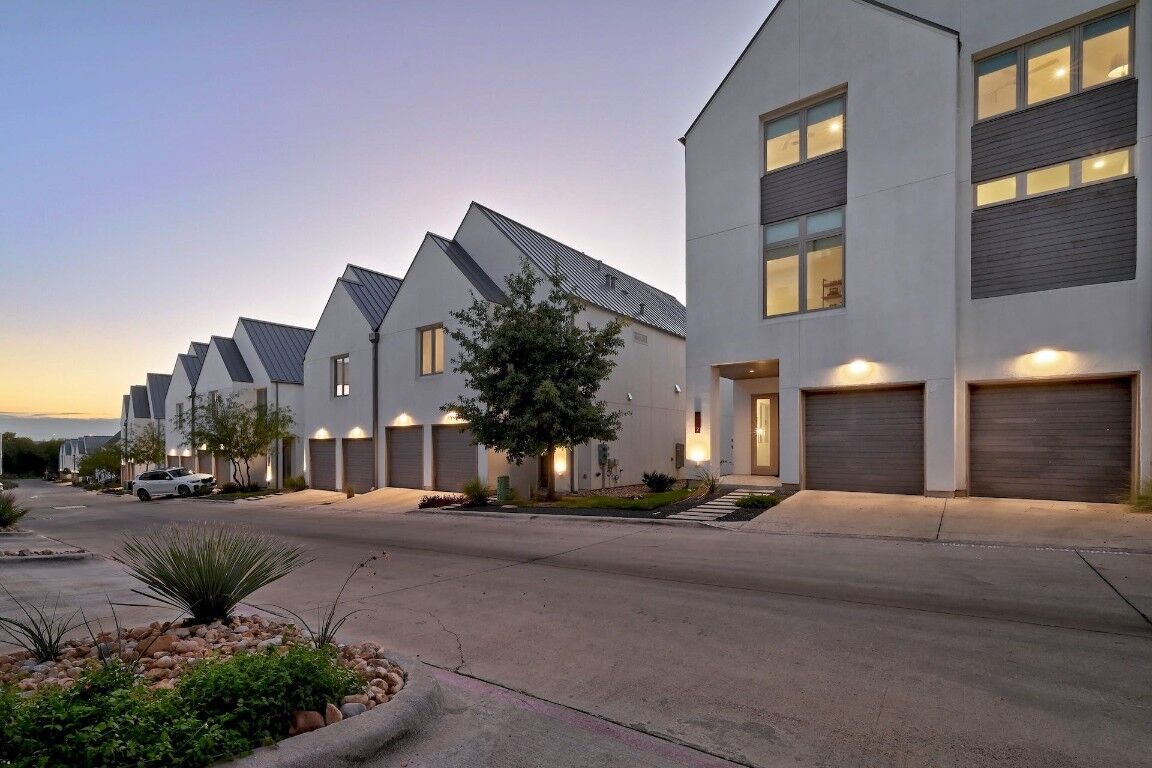 Property Photo: 2512 Watkins Way TX 78746