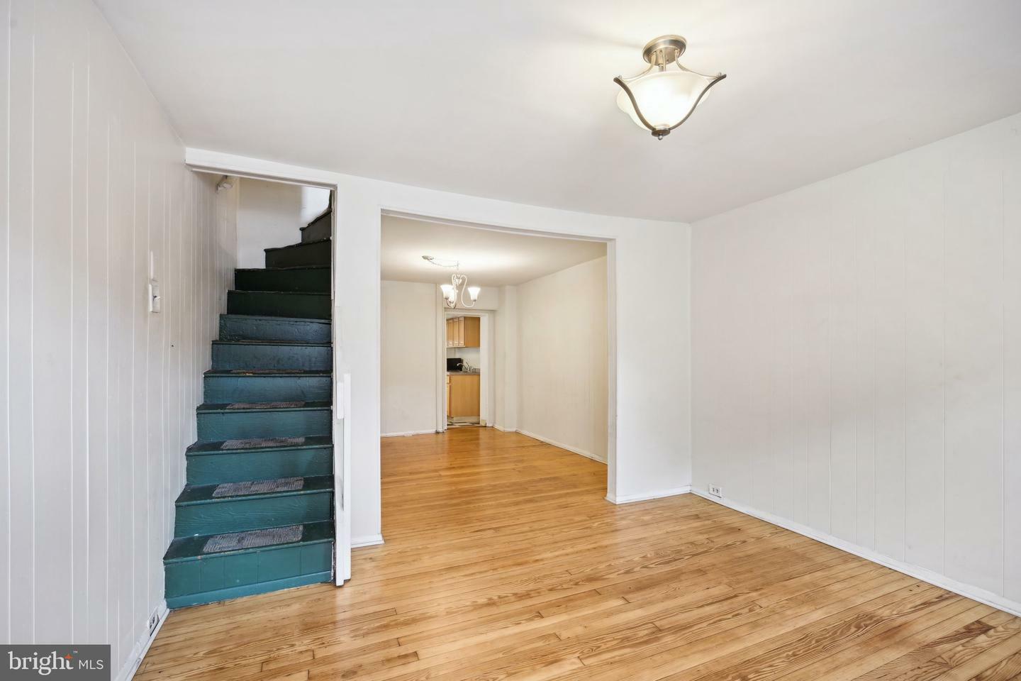 Property Photo:  130 Conarroe Street  PA 19127 