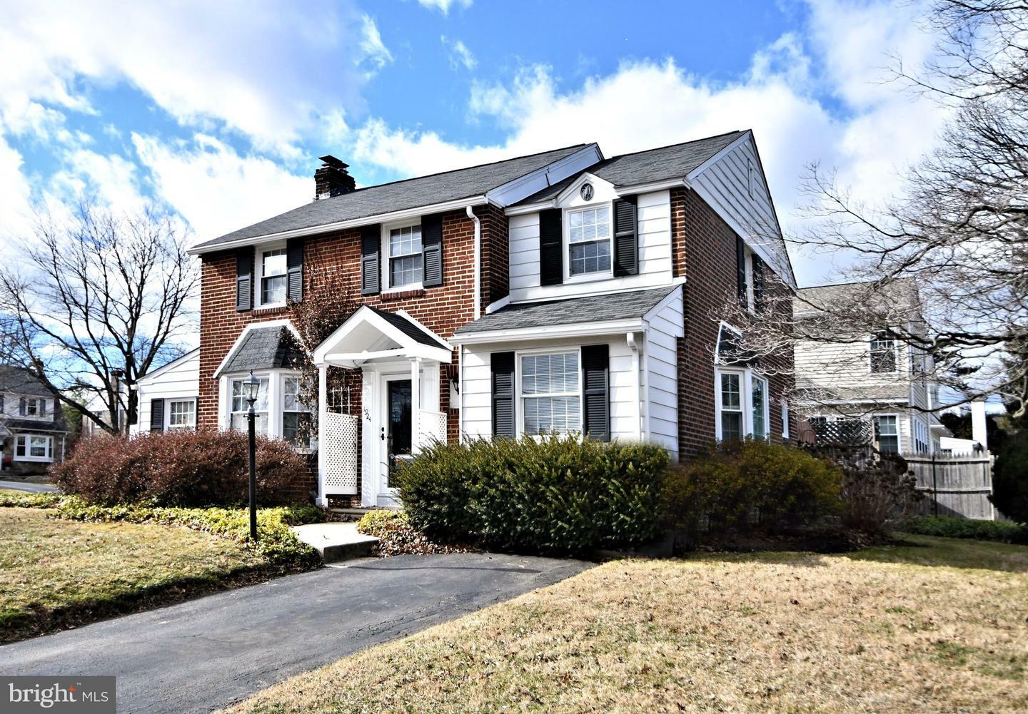 Property Photo: 1924 Harding Avenue PA 19001