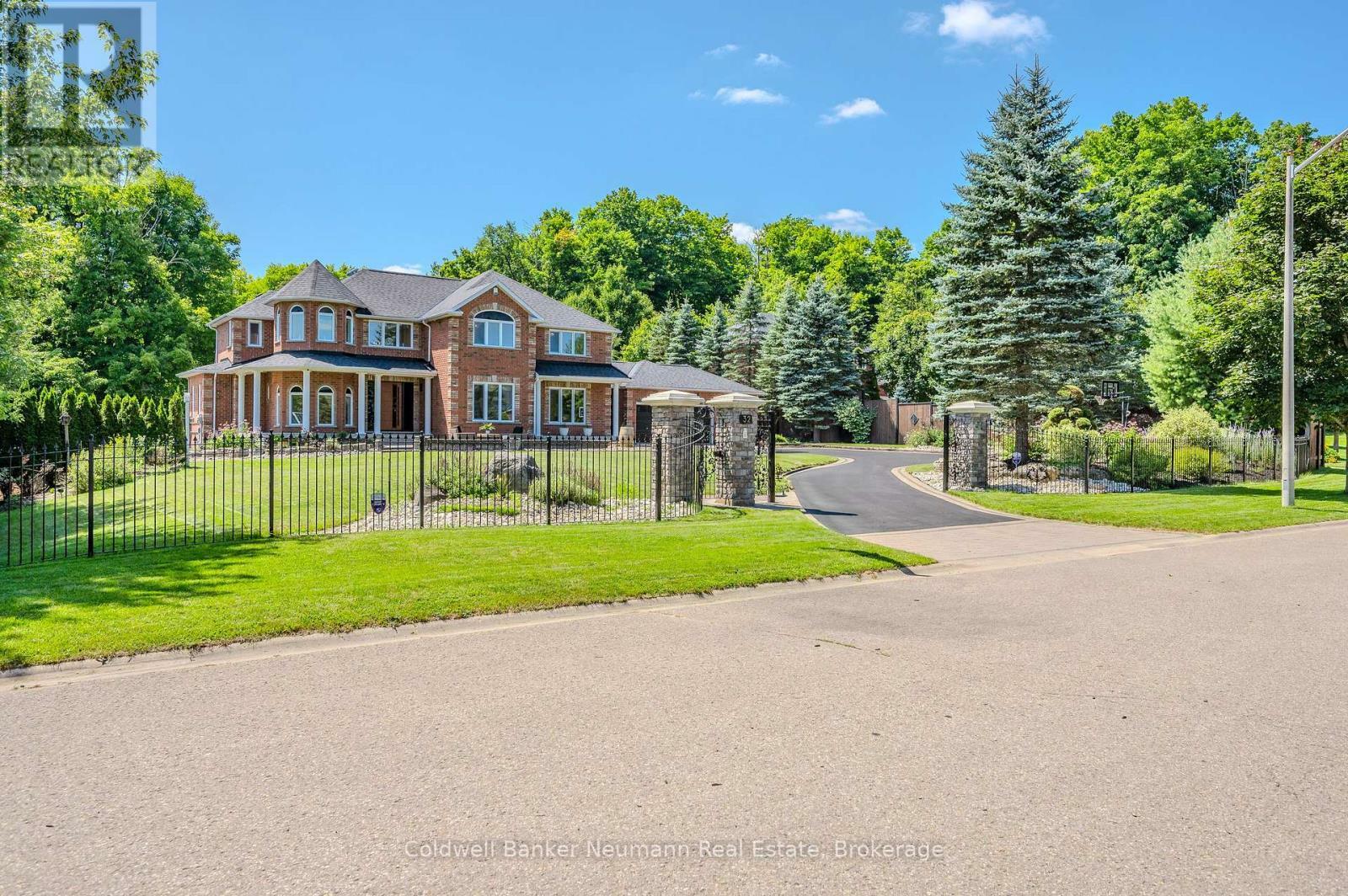Property Photo: 32 Forest Ridge Road ON N0B 1T0