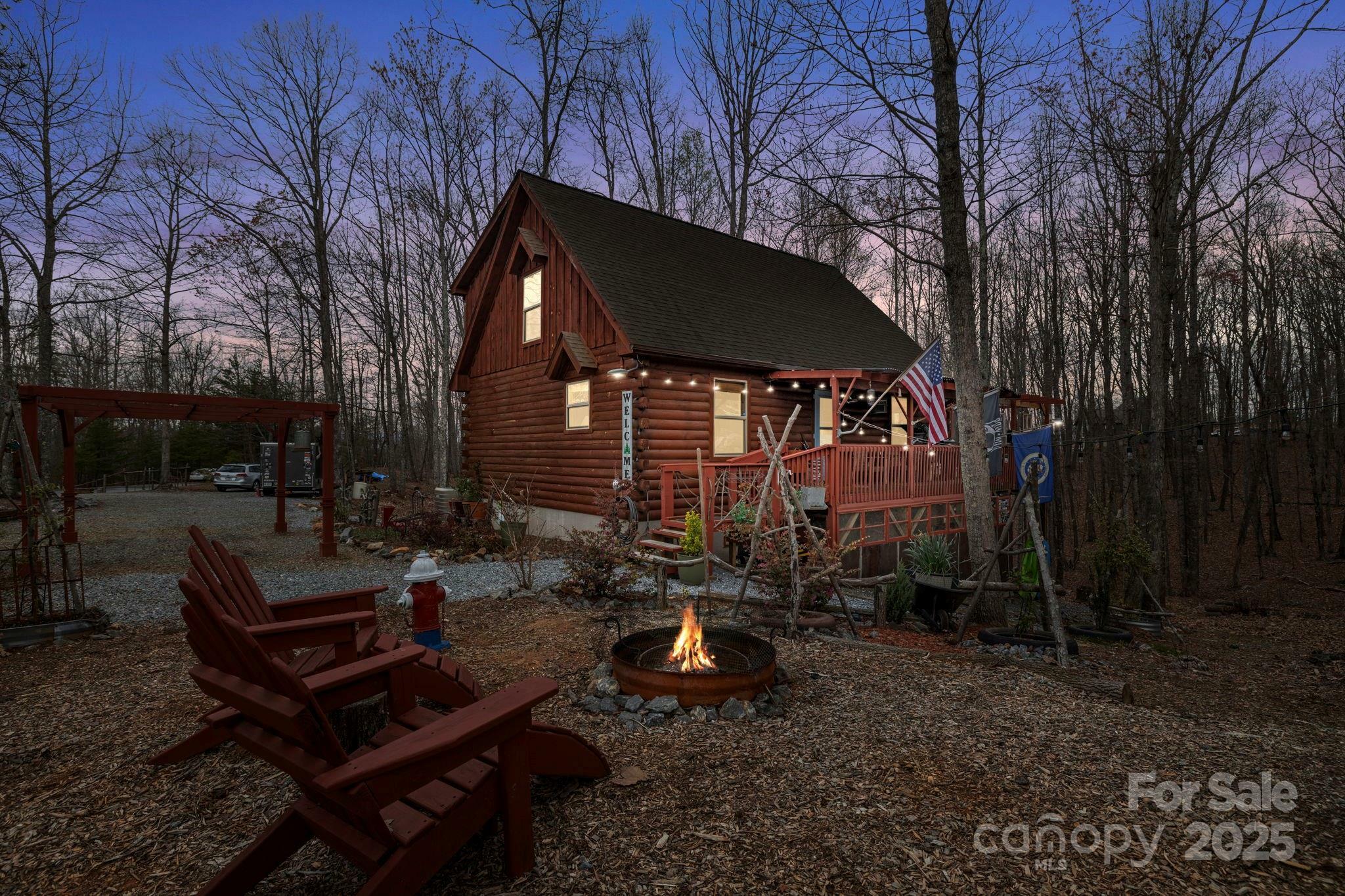 Property Photo: 257 Adirondack Trail NC 28761