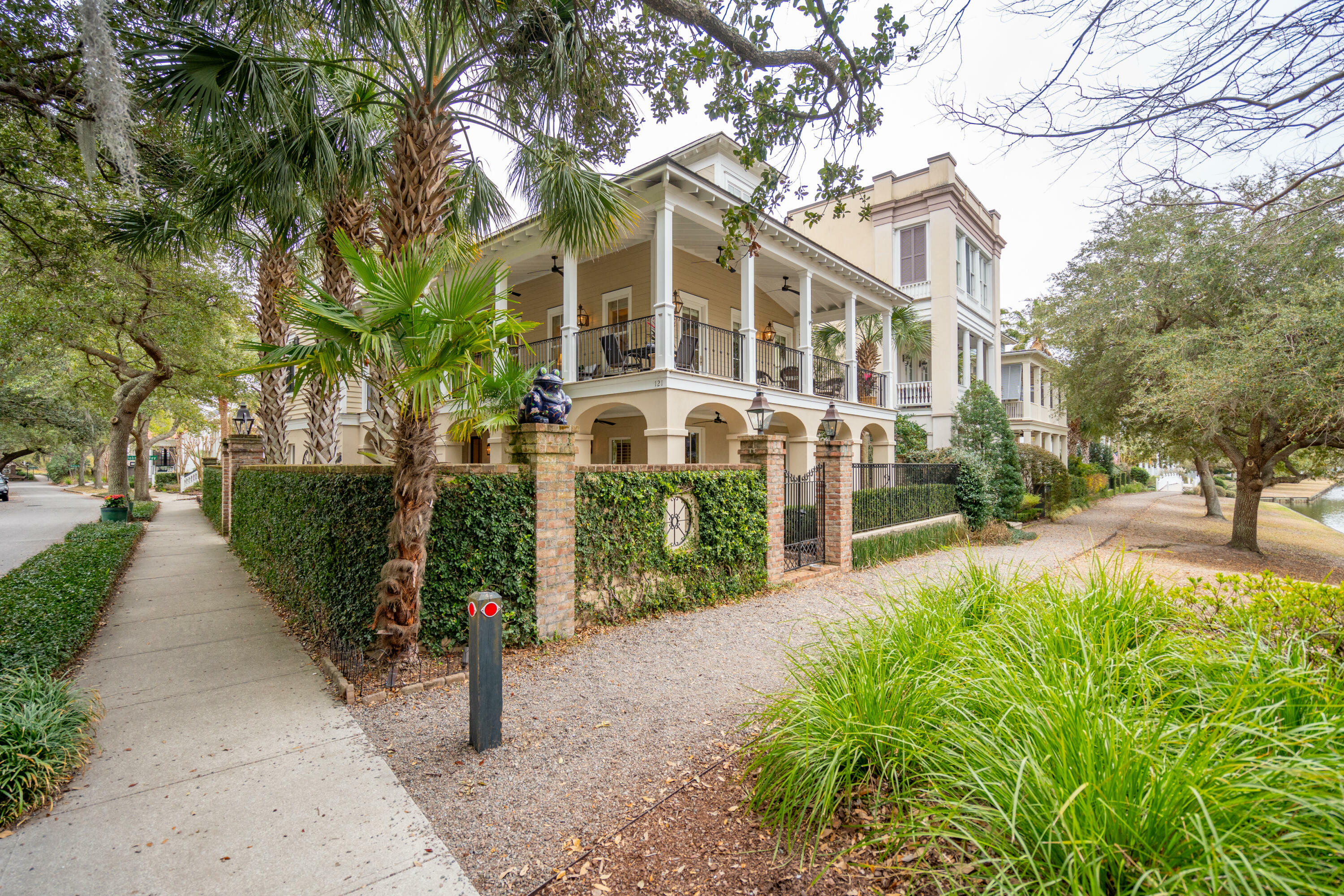 121 W Shipyard Road  Mount Pleasant SC 29464 photo