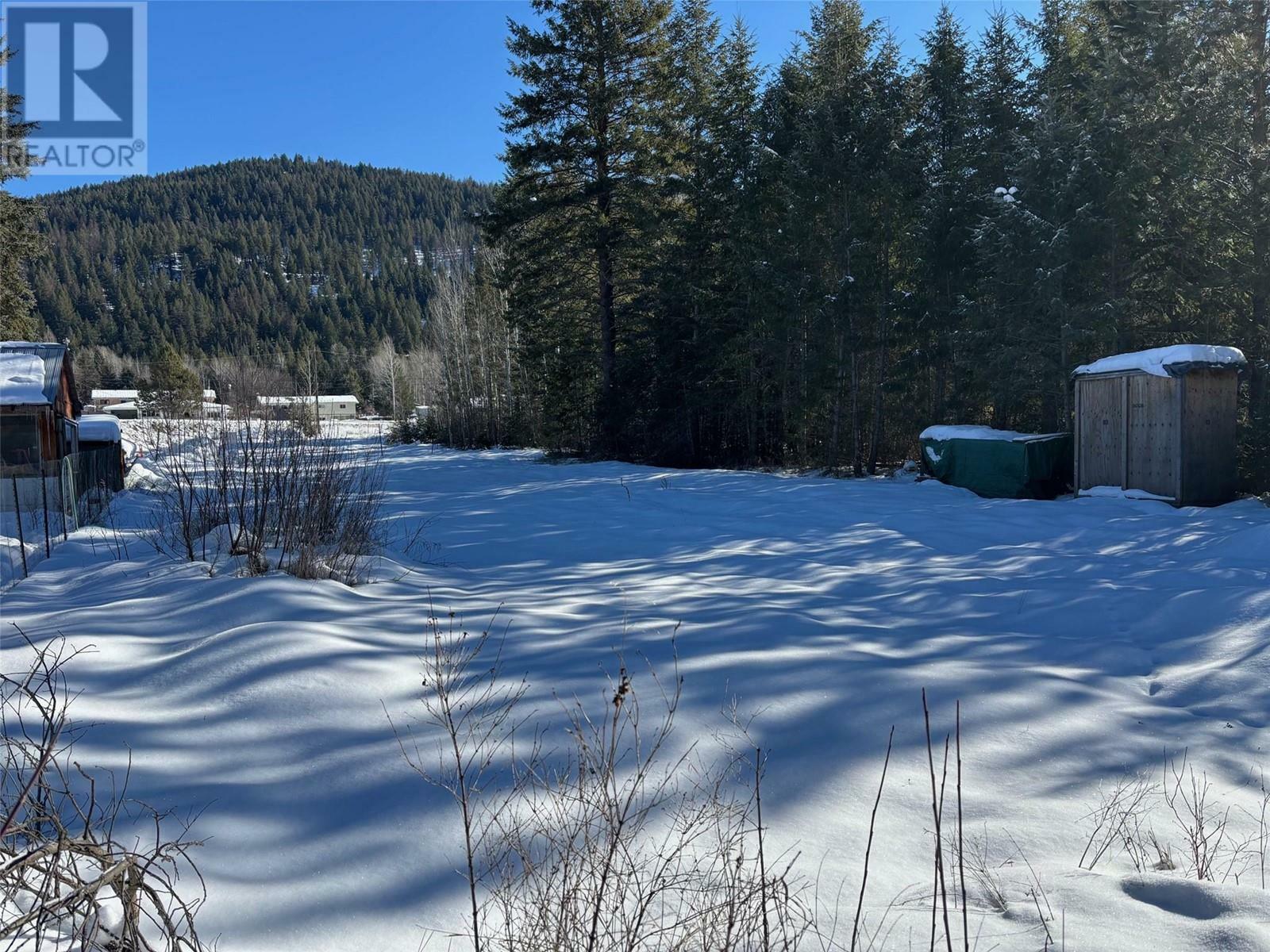 Photo de la propriété:  835 Boundary Creek Lane  BC V0H 1J0 