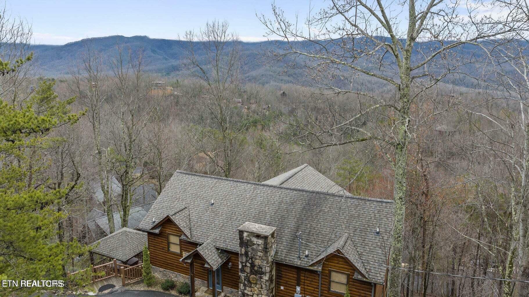 Property Photo: 922 Scenic Tr TN 37738