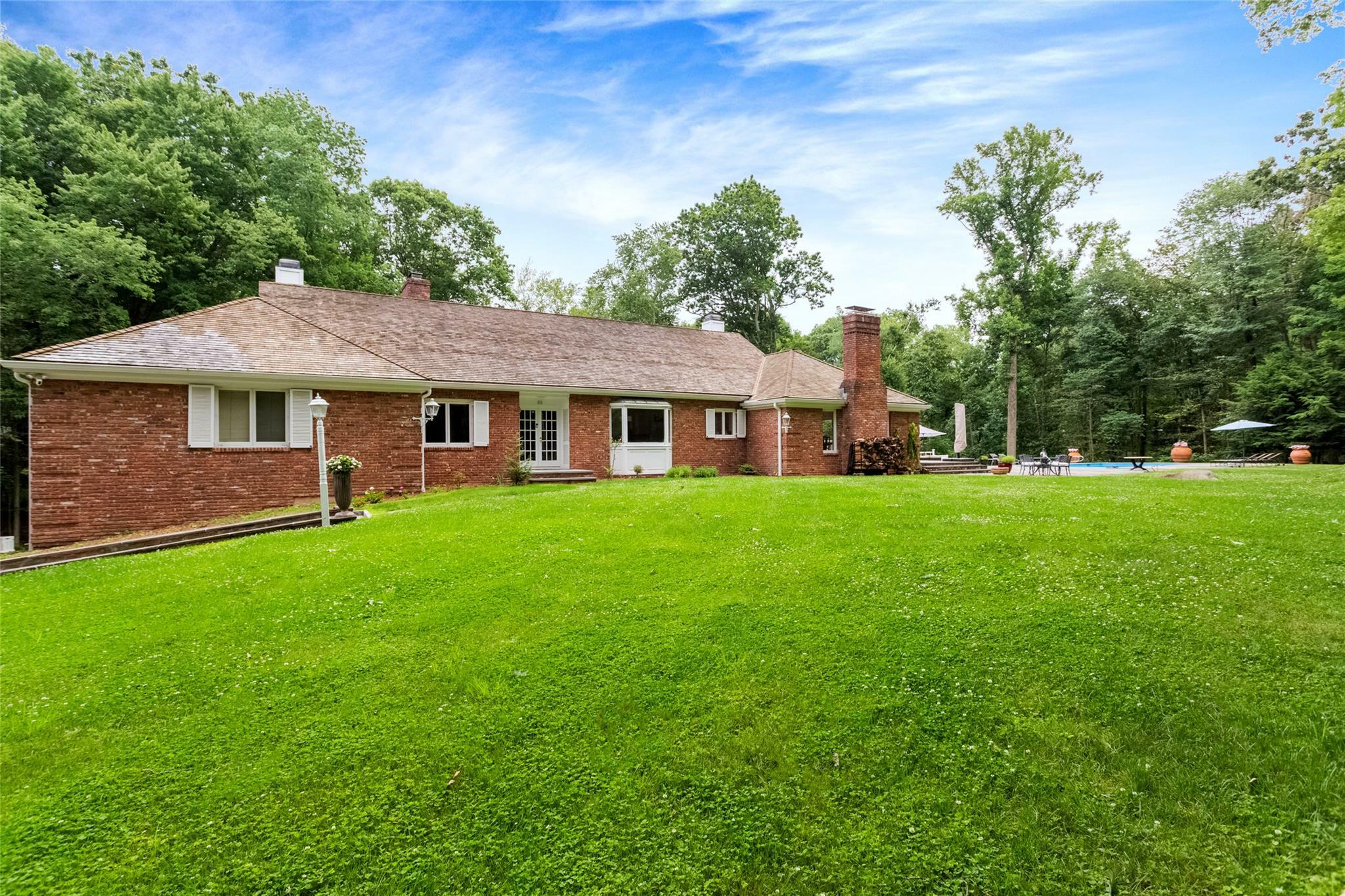 Property Photo:  615 Westover Road  CT 06902 