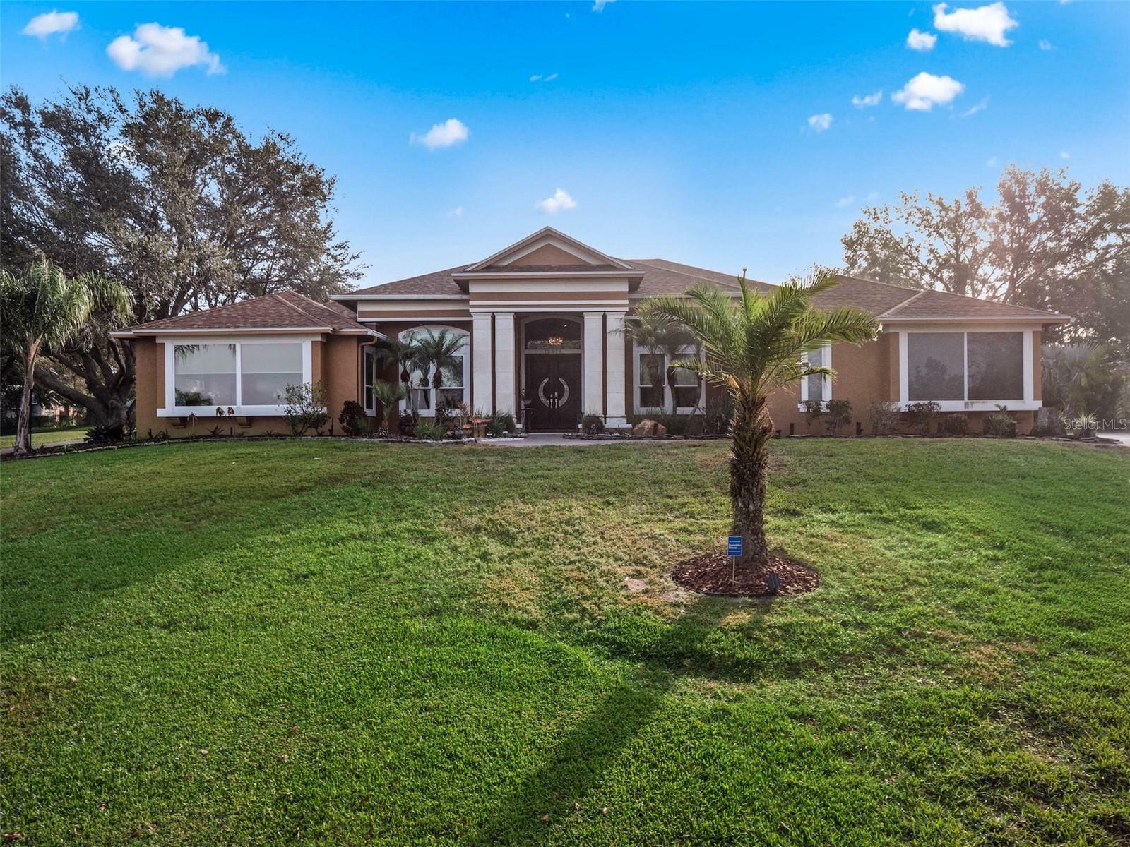 Property Photo:  12538 Lake View Lane  FL 34711 