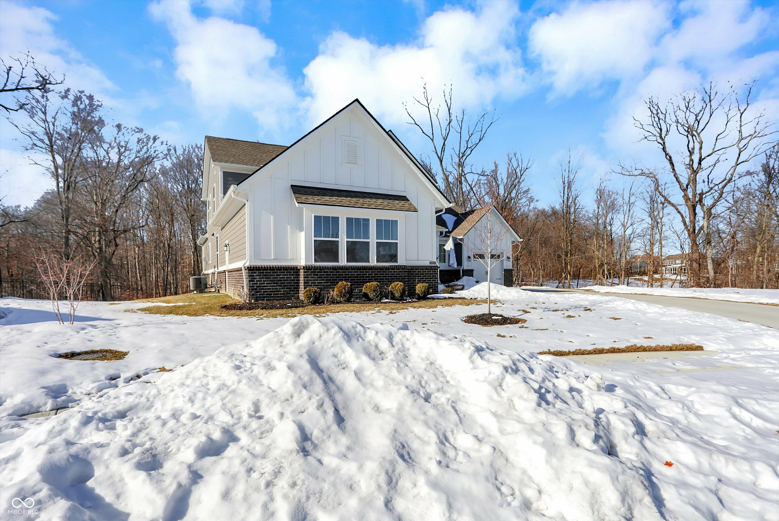 Property Photo:  16258 Perrault Court  IN 46040 