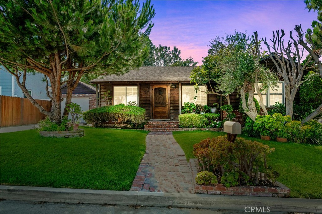 26357 Hillcrest Avenue  Lomita CA 90717 photo