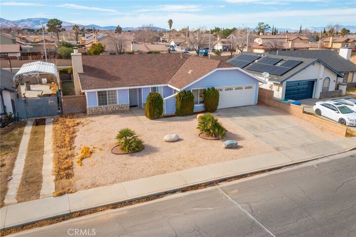 Property Photo: 37725 Lilacview Avenue CA 93550