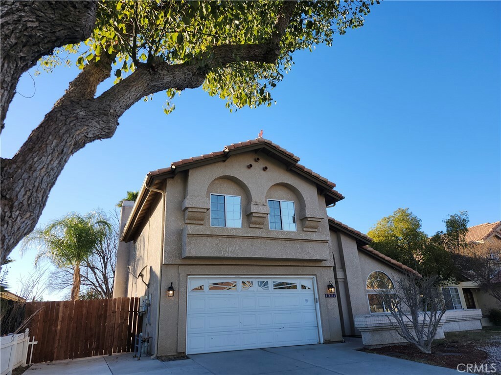 Property Photo: 1231 Tori Dr CA 92545