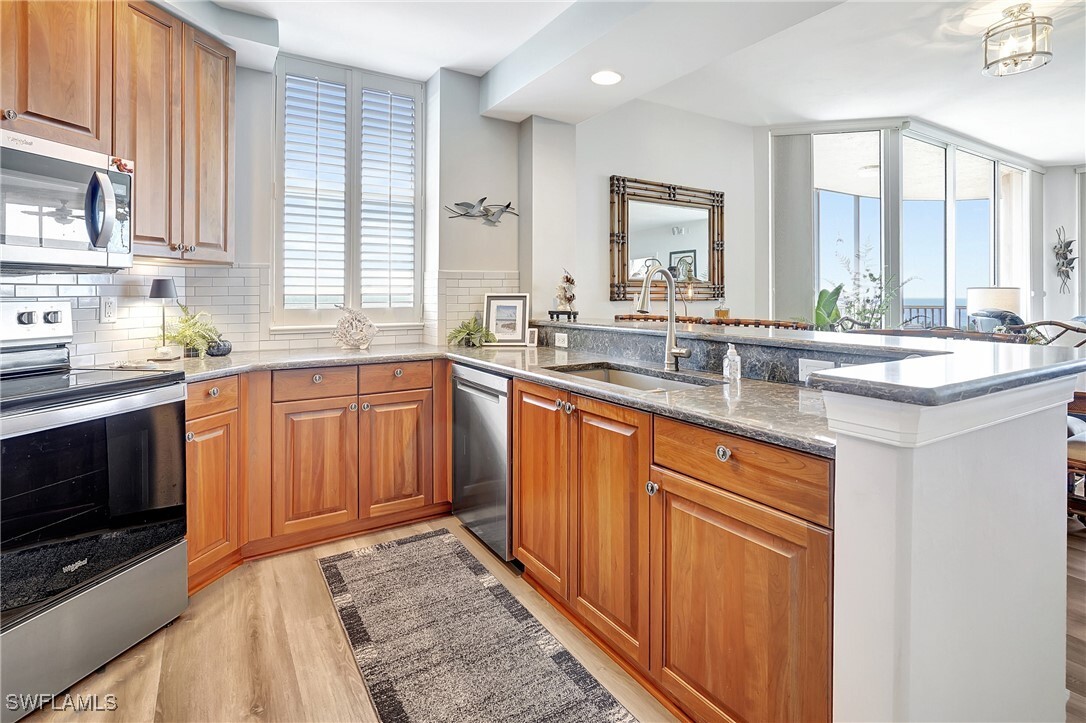 Property Photo: 3191 Matecumbe Key Road 602 FL 33955