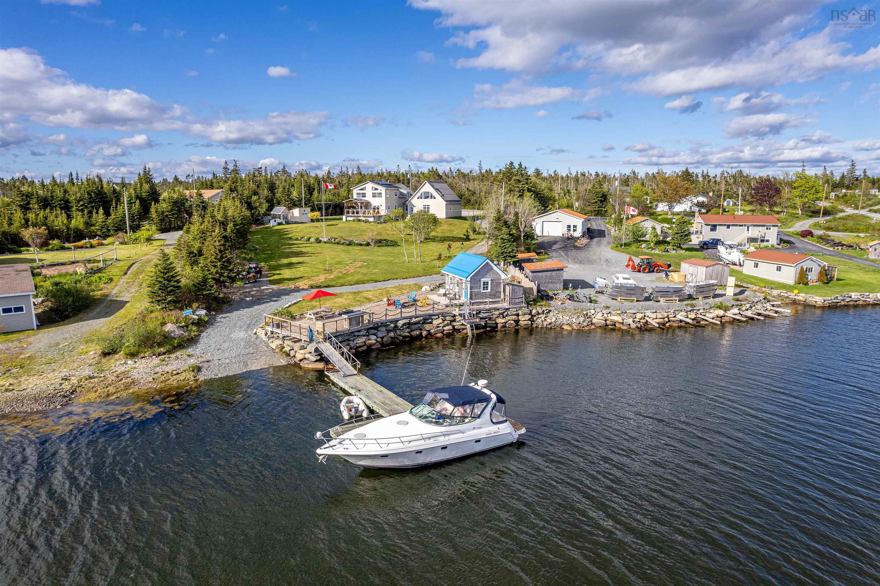 2270 Ostrea Lake Road  Ostrea Lake NS B0J 2L0 photo