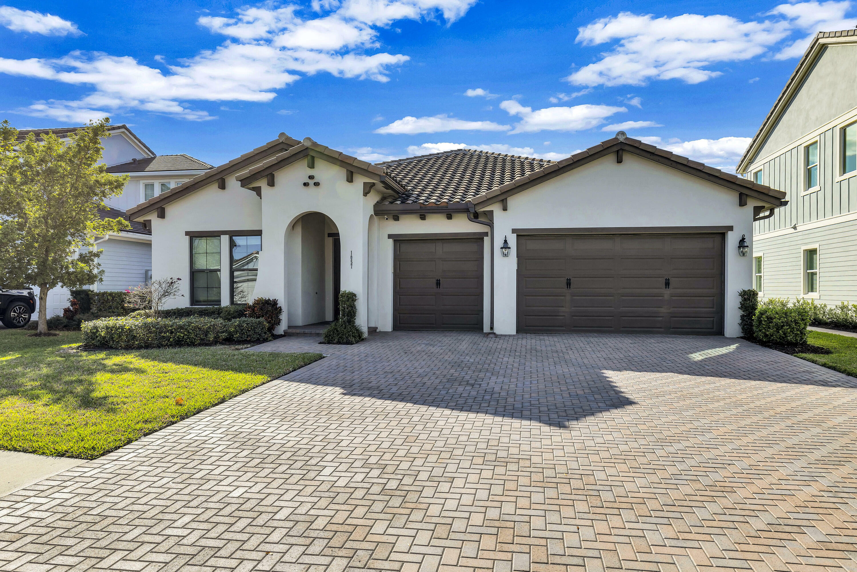 Property Photo: 1057 Wandering Willow Way FL 33470