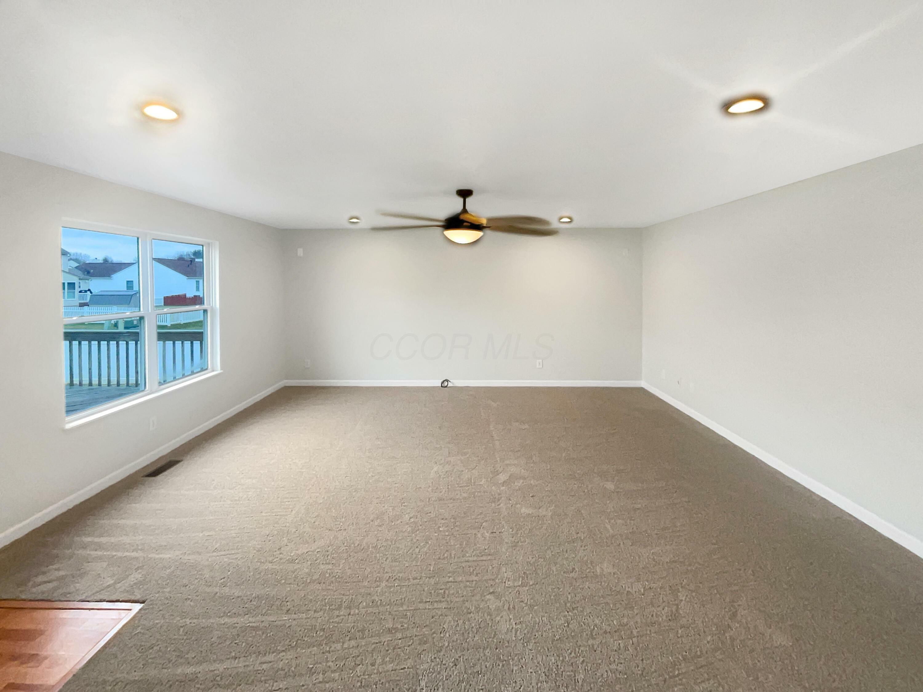 Property Photo:  1538 Mallard W Circle  OH 43055 