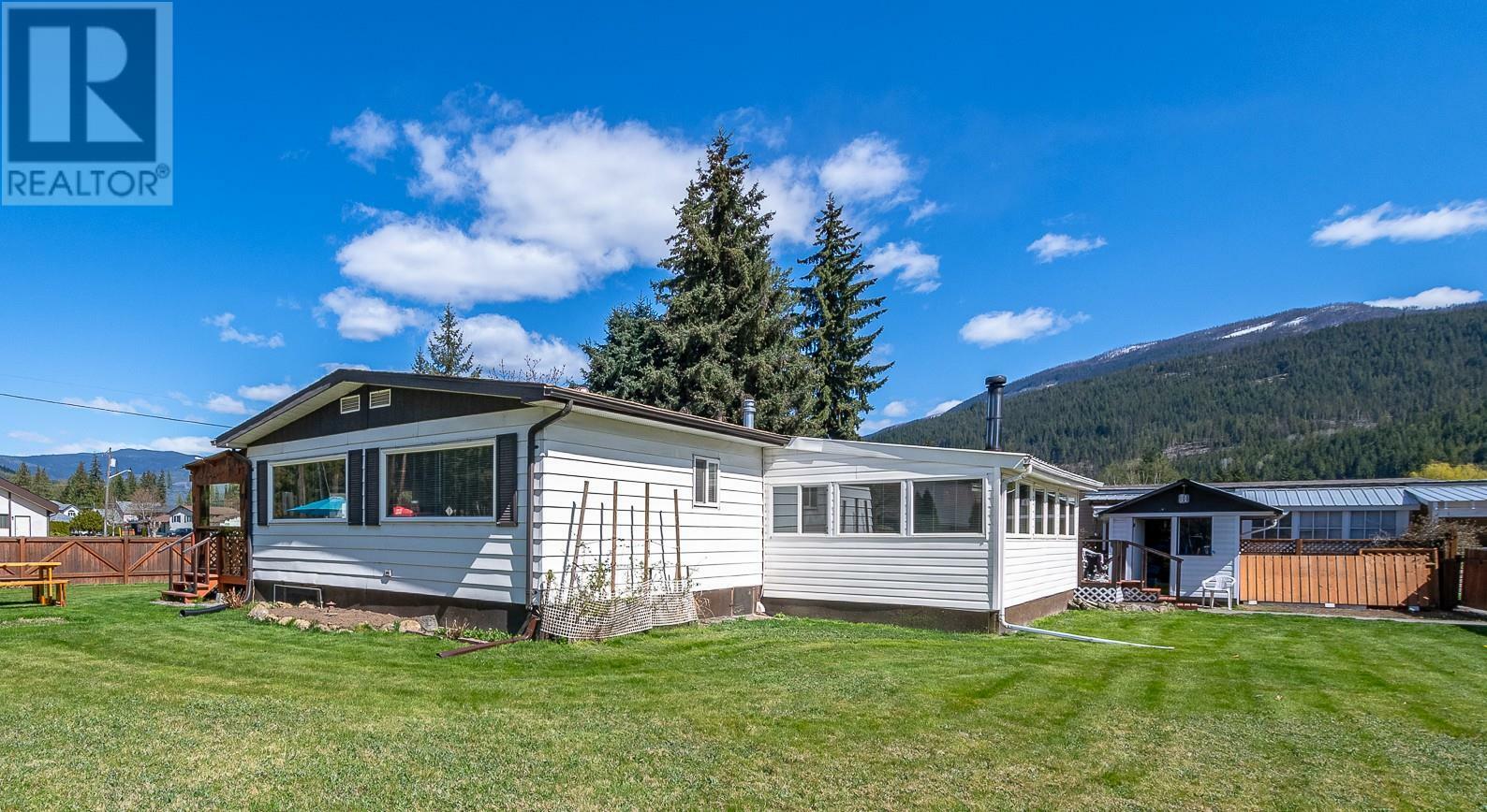 Property Photo:  501 Kappel Street 1  BC V0E 2V1 