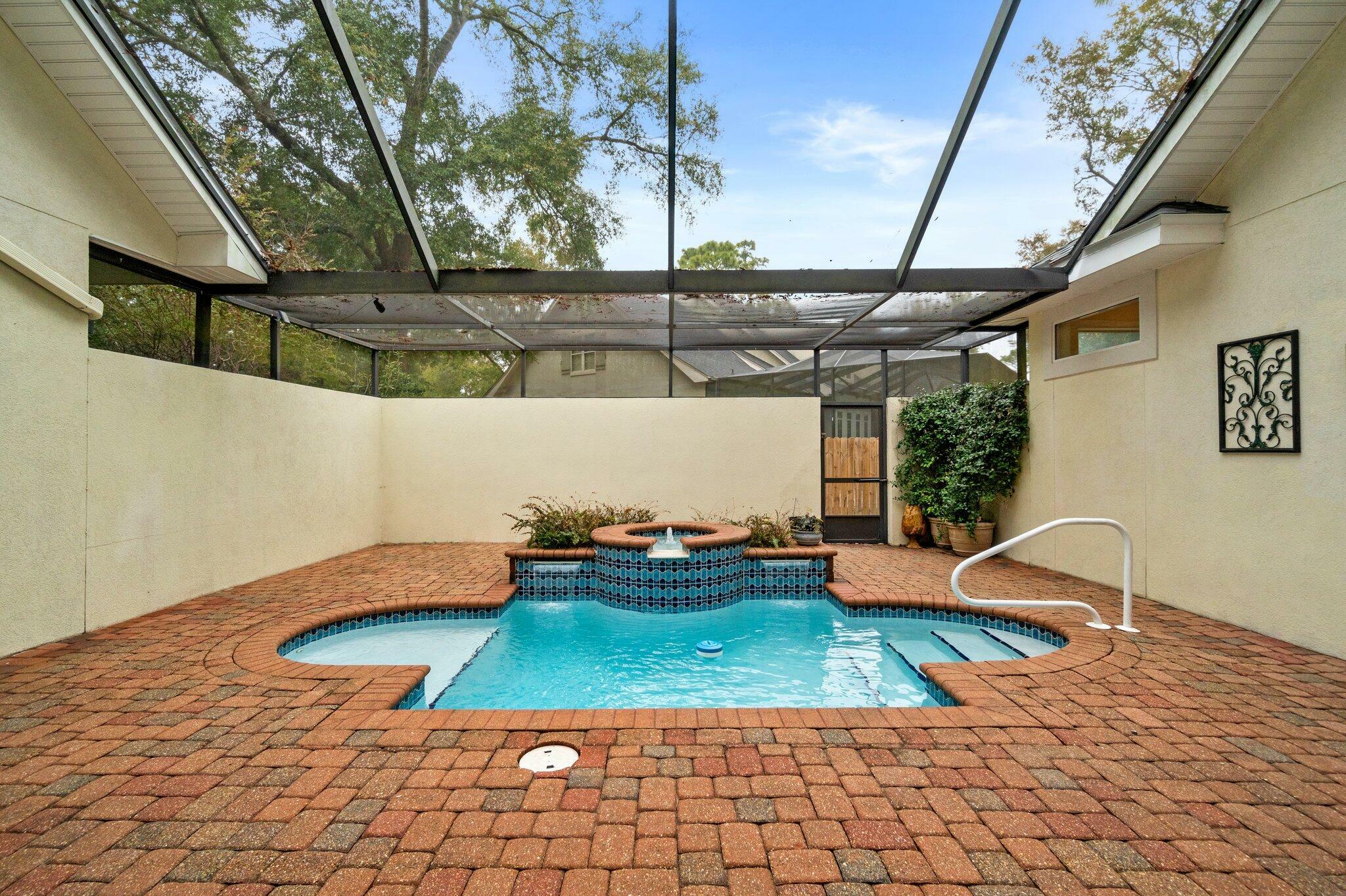 Property Photo:  831 Coldwater Creek Circle  FL 32578 