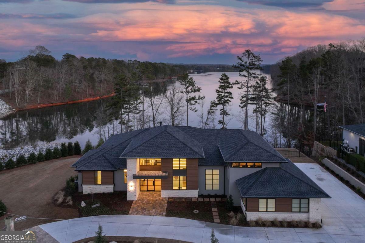 Property Photo: 799 East Lake Drive GA 30506