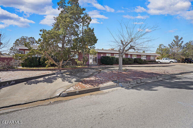 Property Photo:  4025 N North Stanton Street  TX 79902 