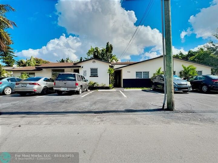 1124 NE 5th Ave  Fort Lauderdale FL 33304 photo
