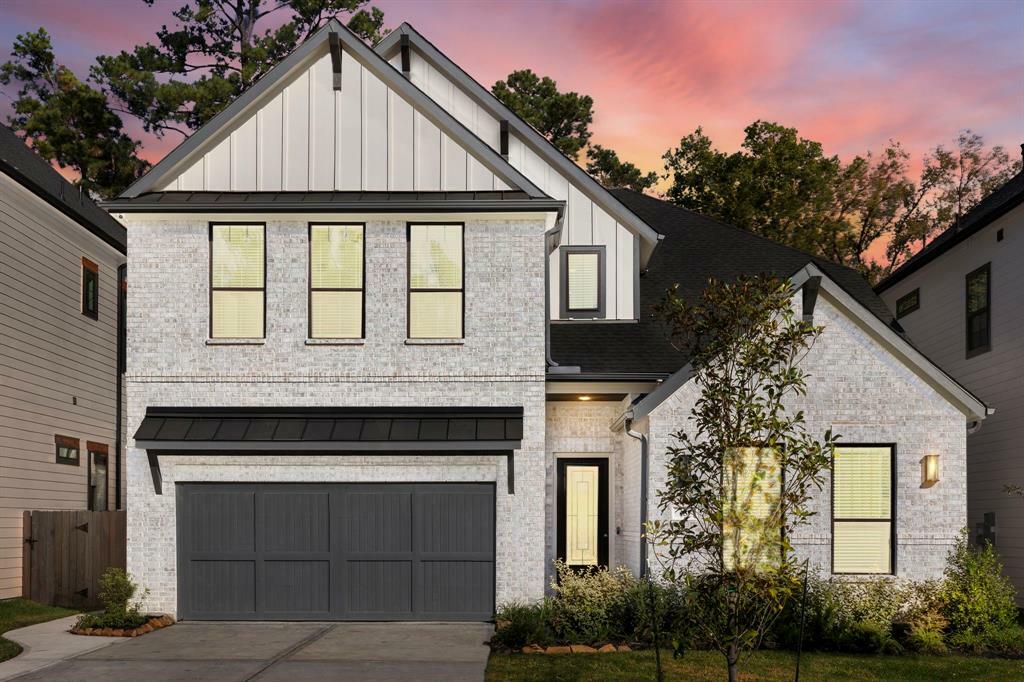 Property Photo: 18 Honeycomb Ridge Place TX 77380