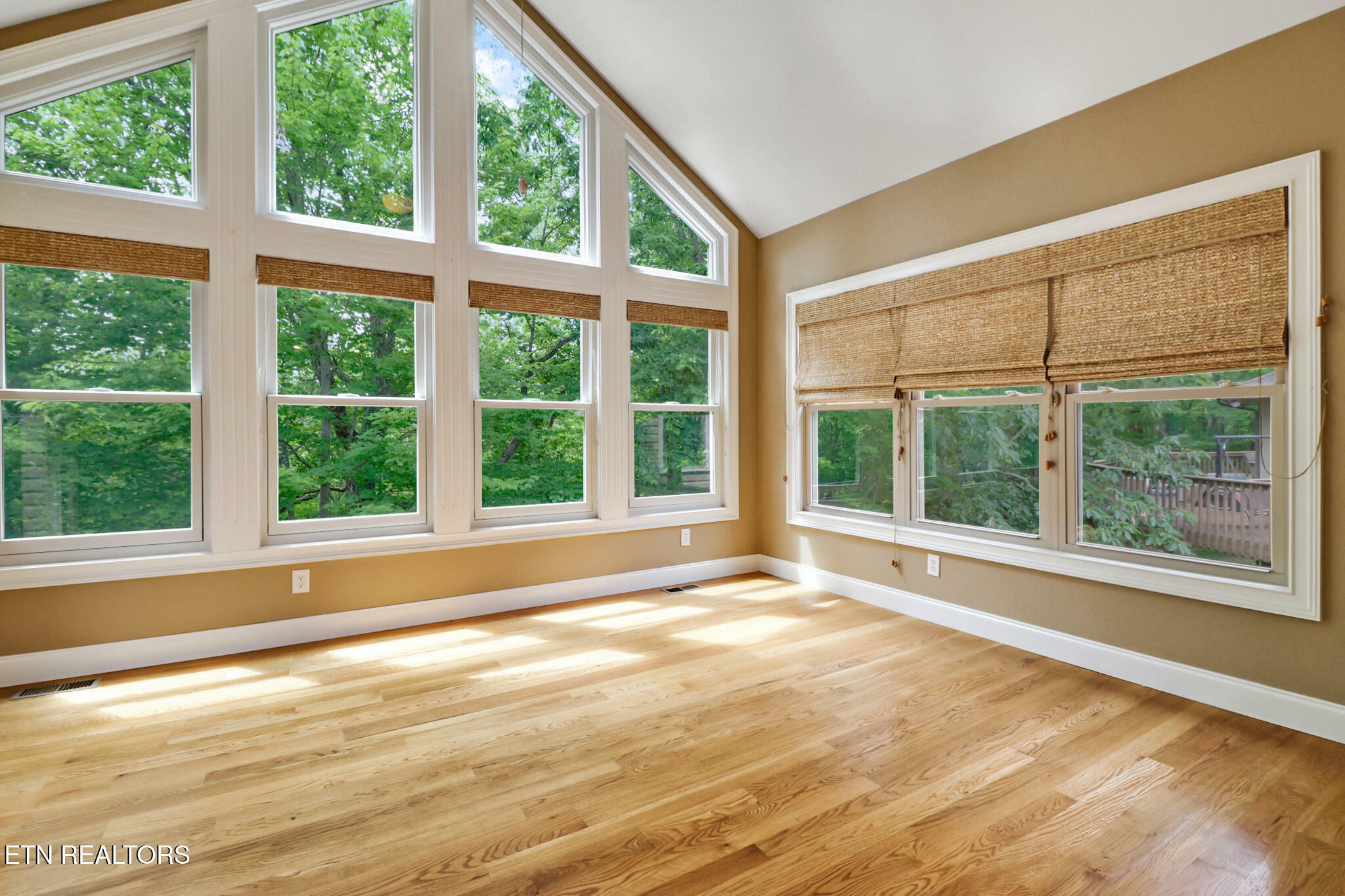 Property Photo: 124 Lynhurst Drive TN 38558