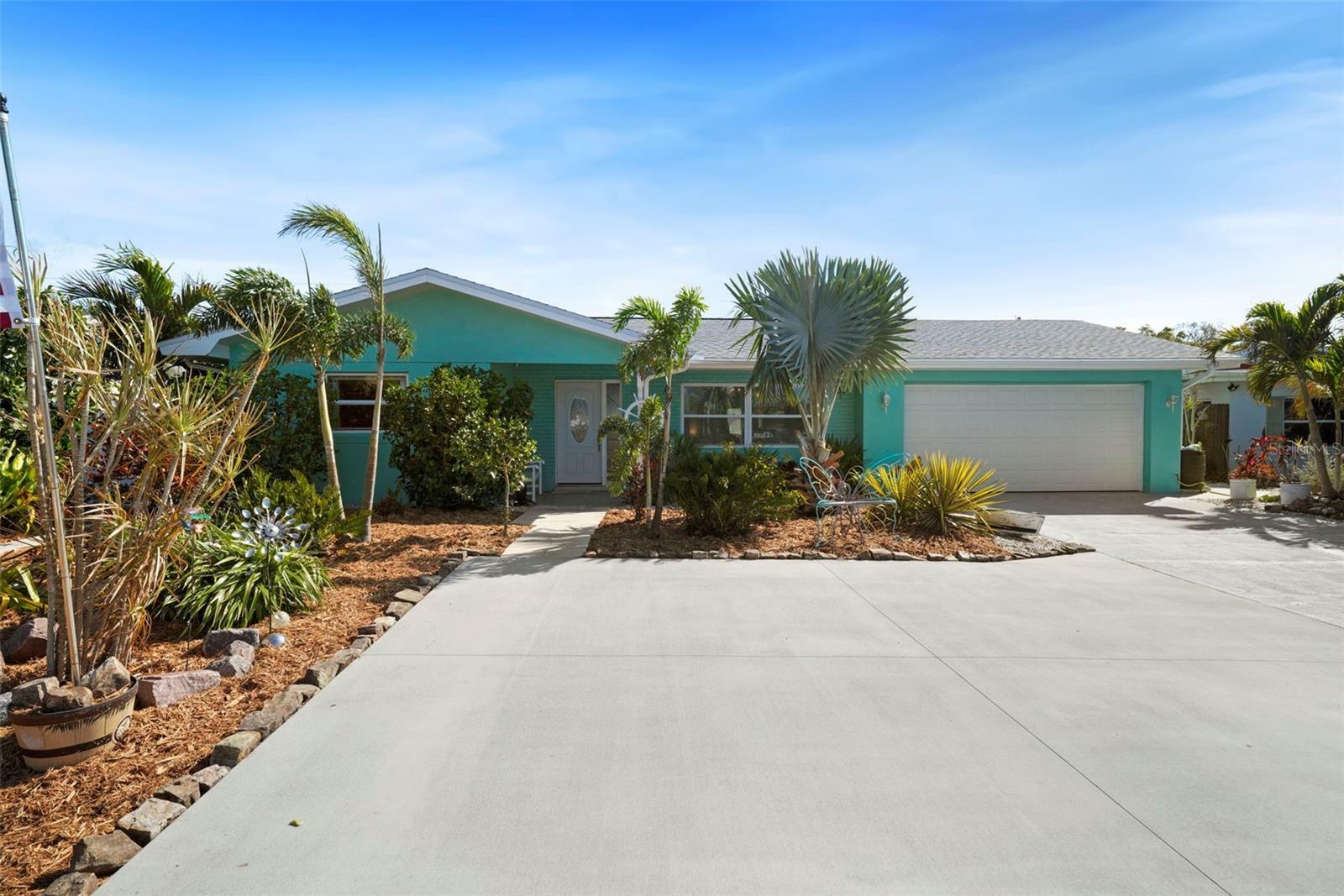 Property Photo:  9911 Antilles Drive  FL 33776 