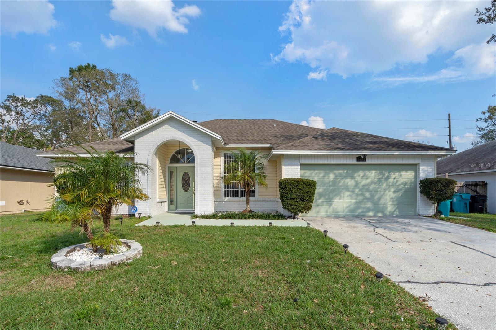 Property Photo: 5173 Clarion Oaks Drive FL 32808