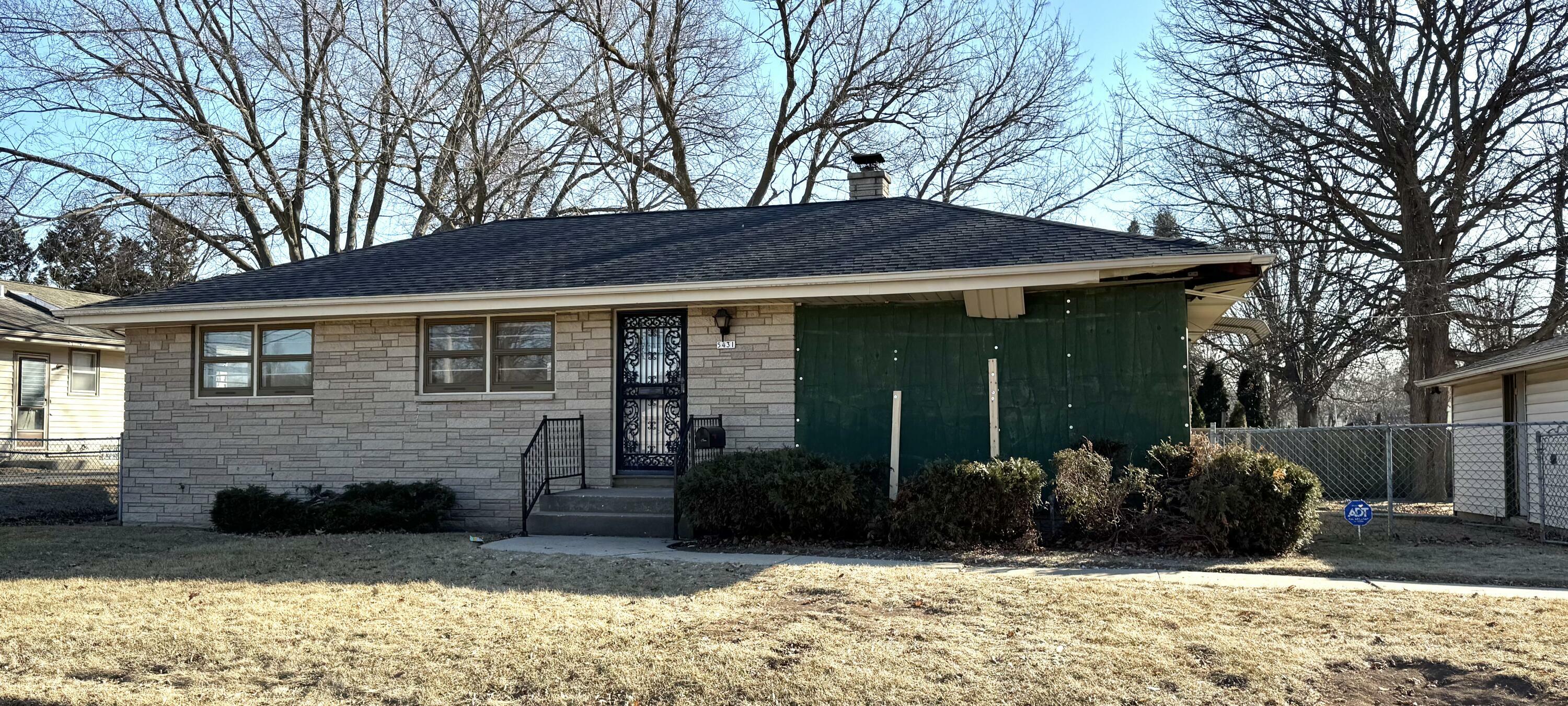 Property Photo:  5431 W Green Tree Rd  WI 53223 