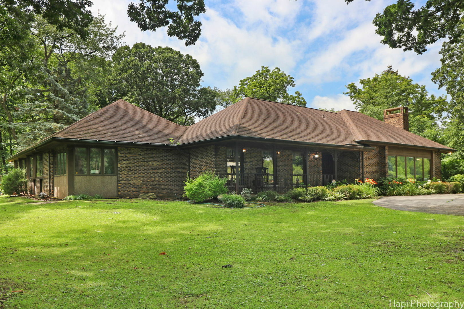 Property Photo: 158B Algonquin Road IL 60010