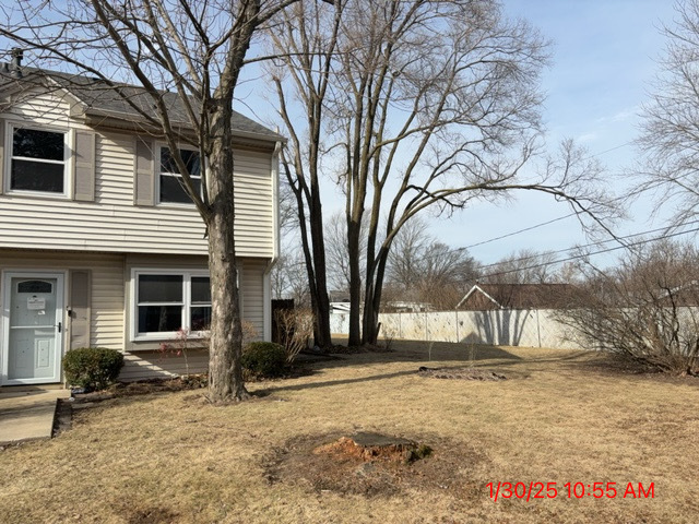 Property Photo:  10 Fernwood Drive L  IL 60440 