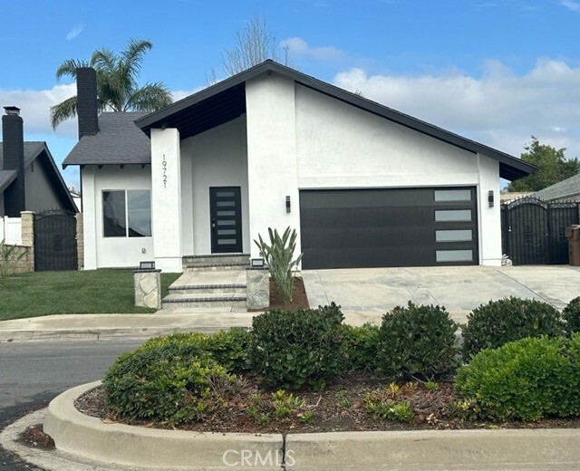 Property Photo: 19721 Parkview Terrace Te CA 92886