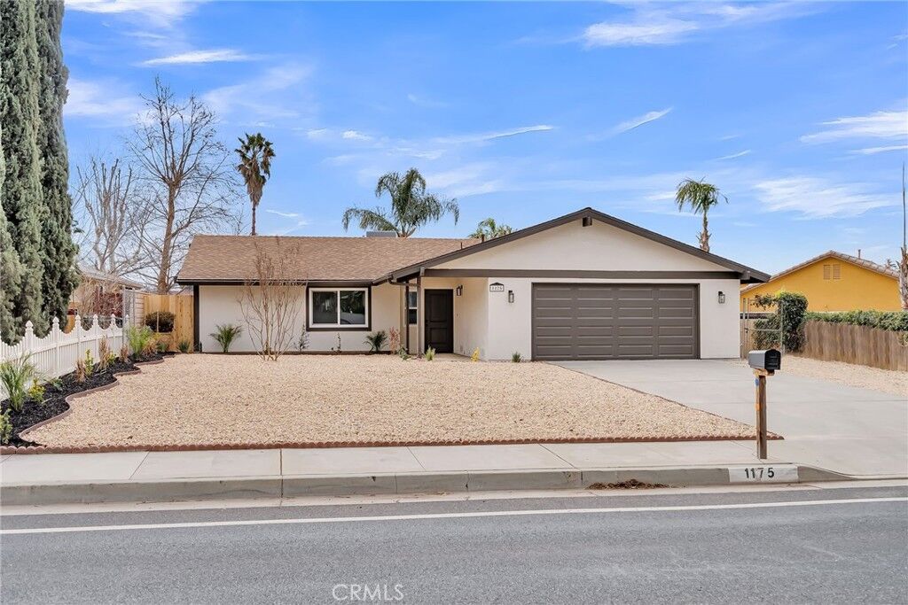 Property Photo: 1175 Oak Valley CA 92223