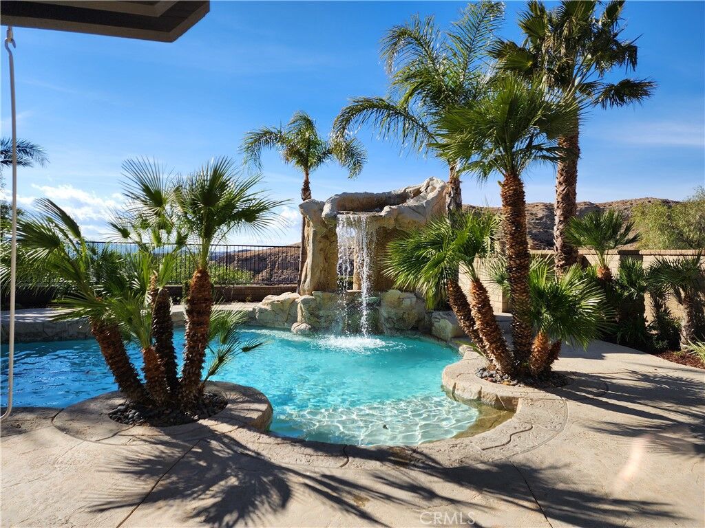 Property Photo: 29547 Big Bend Place CA 91387