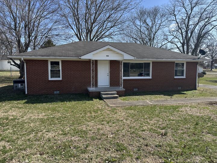 202 N Military St  Loretto TN 38469 photo