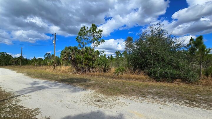 Property Photo:  13360 Path Avenue  FL 33955 
