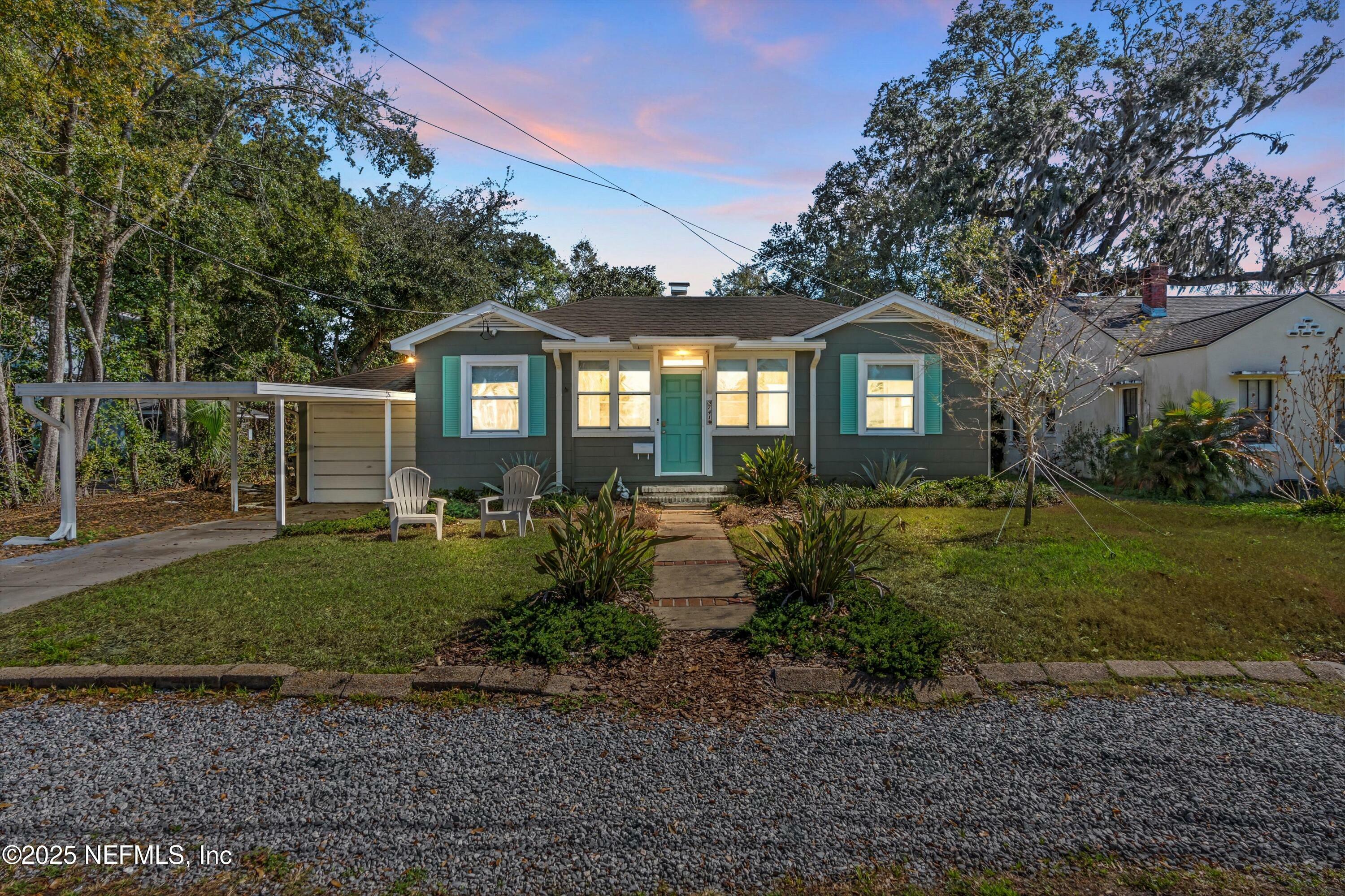 Property Photo: 3741 Orlando Circle E FL 32207