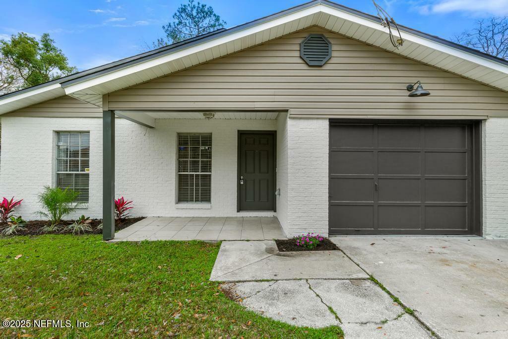 Property Photo:  4730 Barnes Road S  FL 32207 