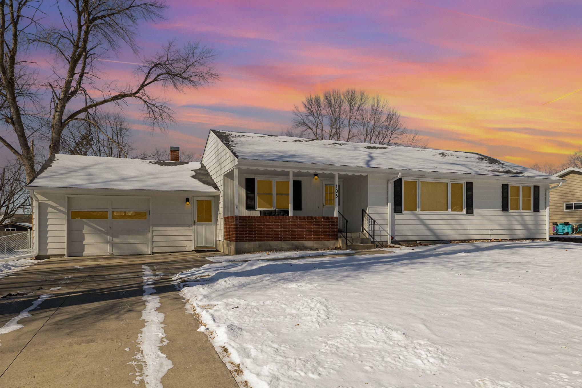 Property Photo:  105 1st Avenue SW  MN 55397 