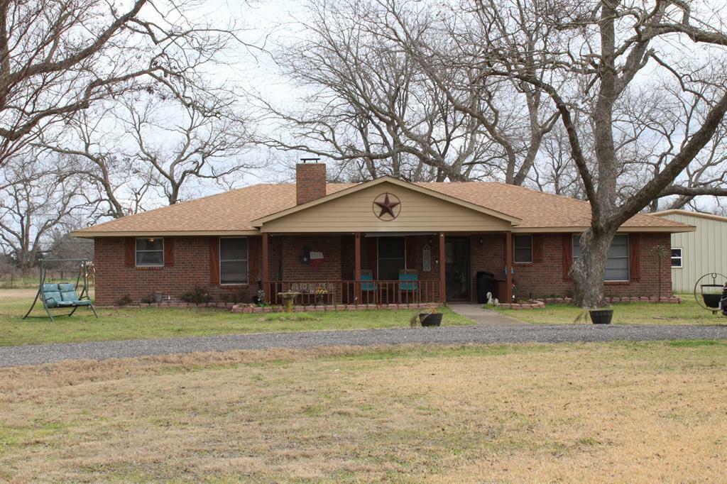 Property Photo: 174 Lcr 472 TX 76667