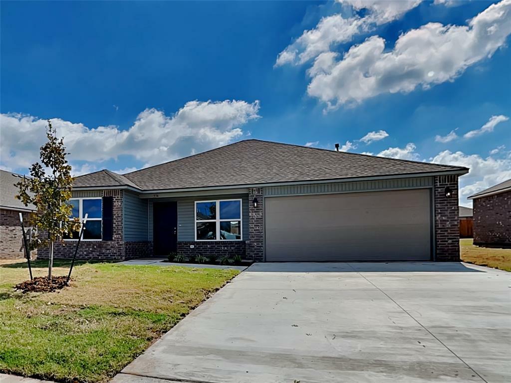 Property Photo: 554 SE 3rd Place OK 73065